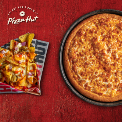 פיצה משפחתית + האטצ'וס